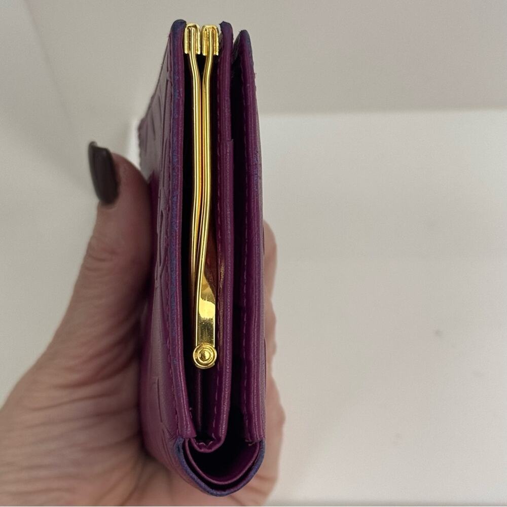 Yves Saint Laurent Purple Small Women's Wallet with decorative kiss lock snap - Picture 5 of 11